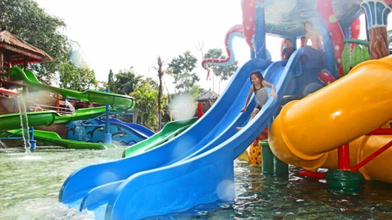 Water Play & Fun Zone